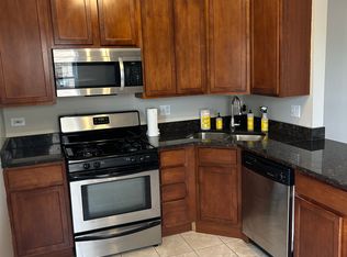 2900 N Mango Ave #2S, Chicago, IL 60634