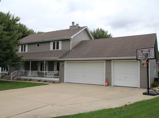 1347 Reva Ln, Sandwich, IL 60548