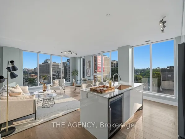 1 Belsize Dr #415, Toronto, ON M4S 1L3