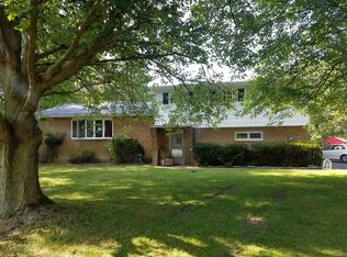 4740 Newton Rd, Hamburg, NY 14075