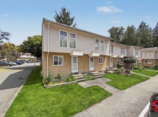 6878 Arlington St, Vancouver, BC V5S3N9