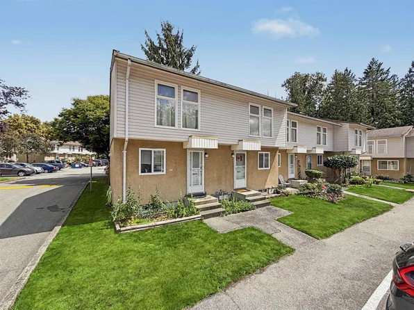6878 Arlington St, Vancouver, BC V5S 3N9