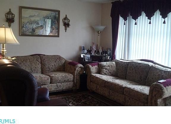 2nd image of 4327 Sidway Ave