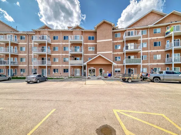 4316 139th Ave NW #207, Edmonton, AB T5Y 0L1