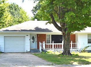1008 Hickory Hills Dr, Dexter, MO 63841