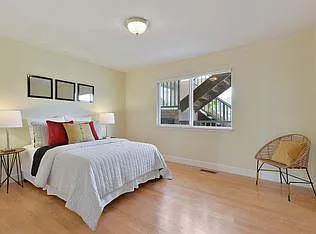 5070 Cochrane Ave — Photo 4