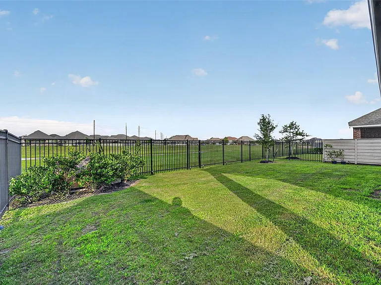 4439 Stone Ridge Ln — Photo 48