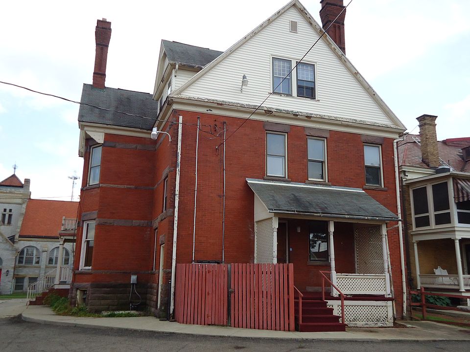 2nd image of 234 Park Ave W