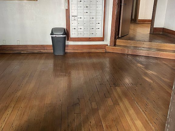 4th image of 1220 S Olive St #308