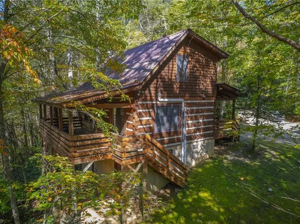 1105 Fall Creek Rd, Purlear, NC 28665