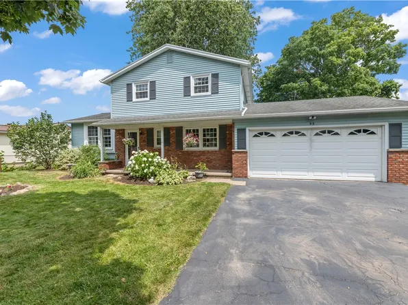 99 Dorian Ln, Rochester, NY 14626