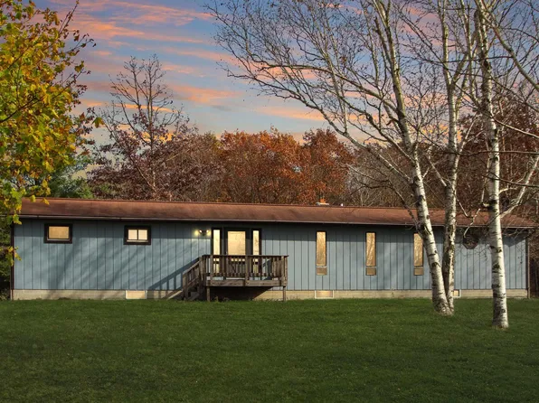 5350 Hackman Rd, Capac, MI 48014