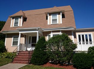 34 Pelton St, West Roxbury, MA 02132