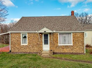 1027 Aarons Creek Rd, Morgantown, WV 26508