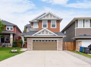 7 E Westridge Grn, Okotoks, AB T1S0J9