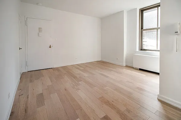 Rented by Halstead Real Estate | media 4