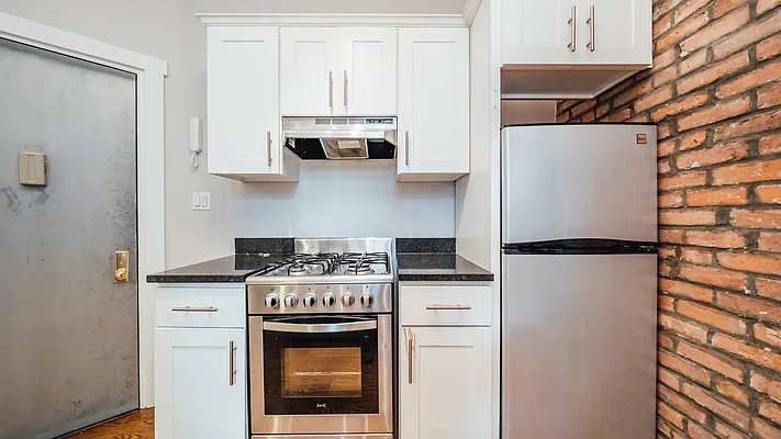 Rented by Nooklyn NYC LLC | media 16