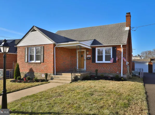 1912 Loney St, Philadelphia, PA 19111