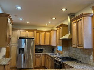 70 Charles St UNIT 1, Jersey City, NJ 07307