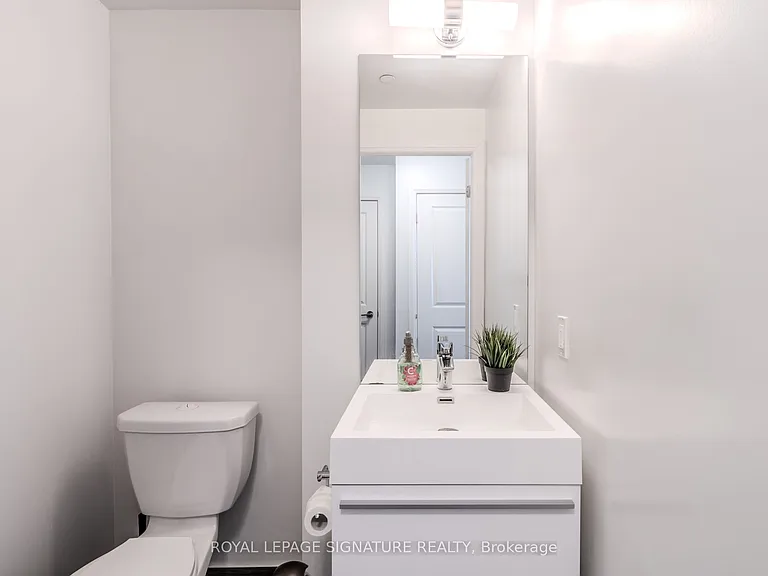 17 Zorra St #1911 — Photo 11