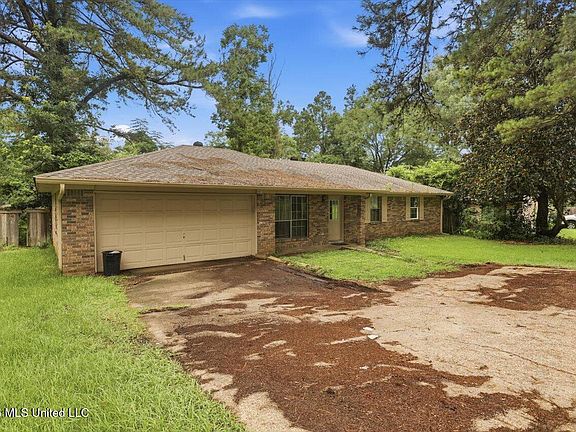 3rd image of 4813 Terry Rd