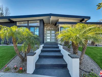23757 Kivik St, Woodland Hills, CA, 91367