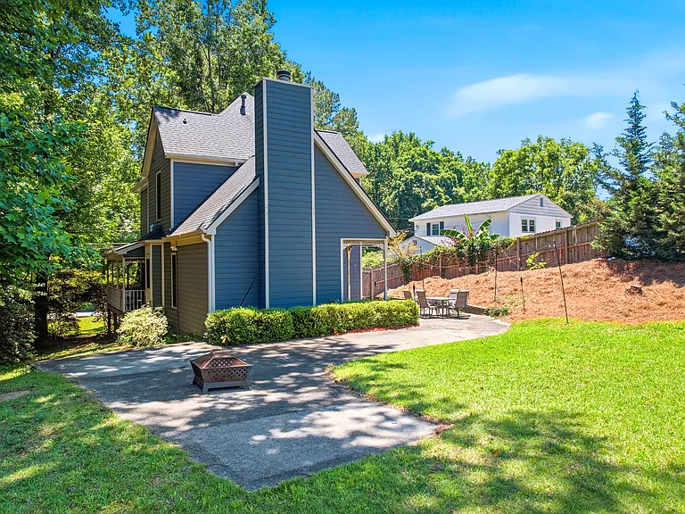 3052 Trafalgar Way — Photo 31