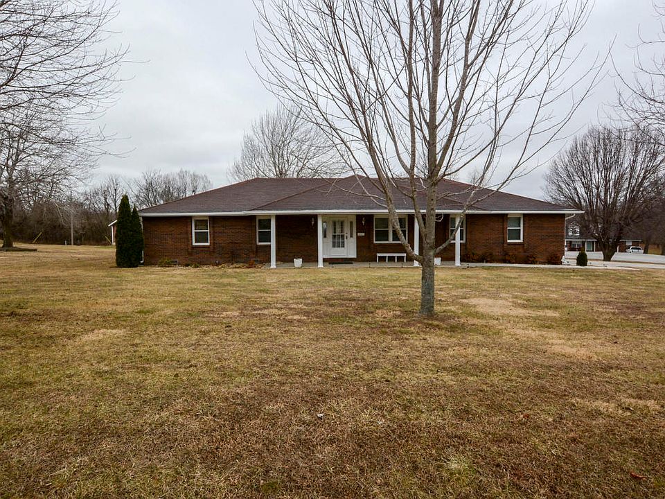 1st image of 8575 N Oaklawn Dr