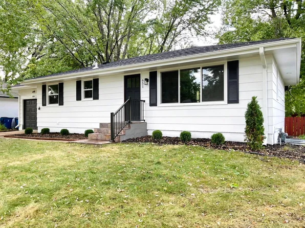 651 Janesville St NE, Fridley, MN 55432