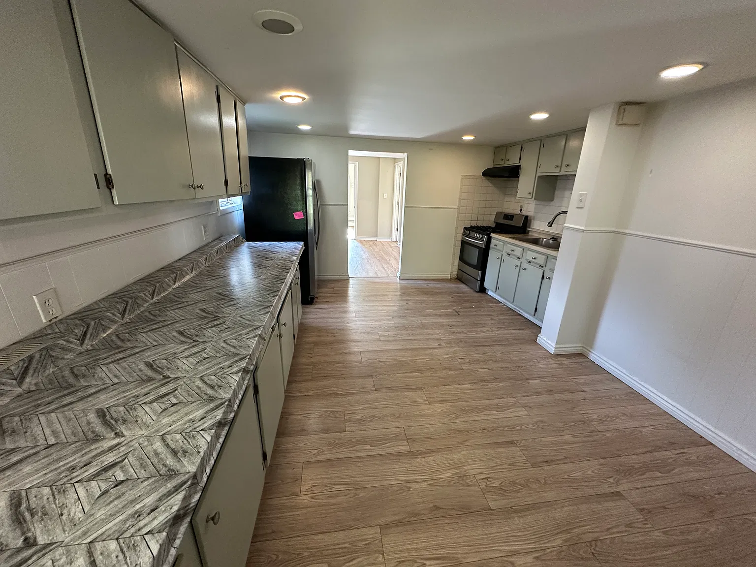2 bed, 1224 sqft, $1,750 — Photo 4