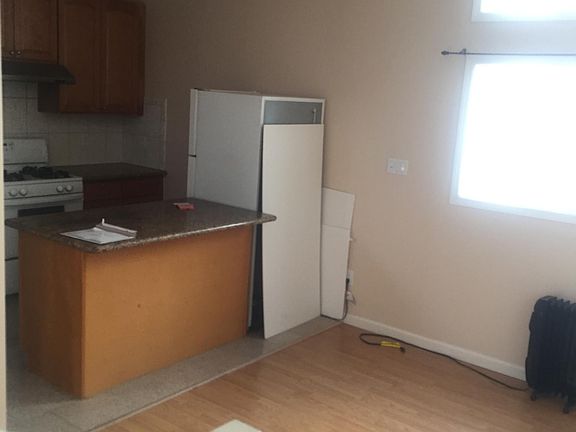 2nd image of 235 Poplar St