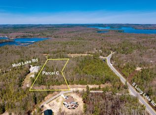 Mud Lake Rd, Interlochen, MI 49643