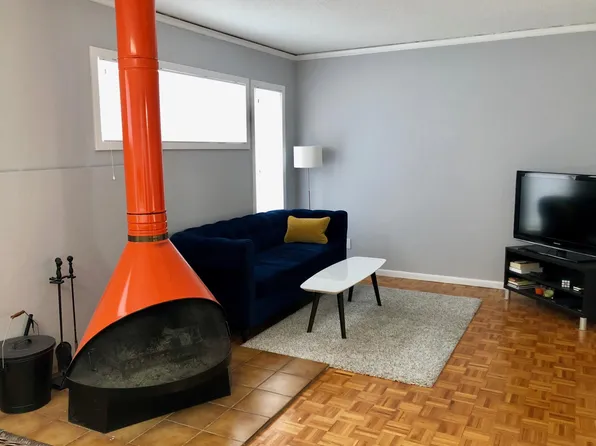 343 43rd St E, Minneapolis, MN 55409