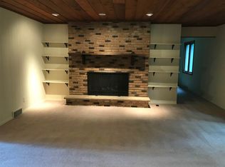 11986 Warblers Way, Roscoe, IL 61073