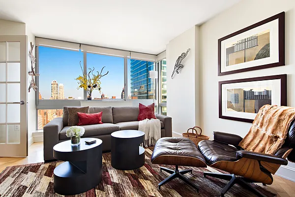 Rented by Compass | media 14