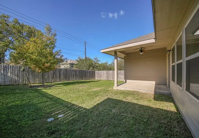 14002 Madrigal Ln — Photo 30