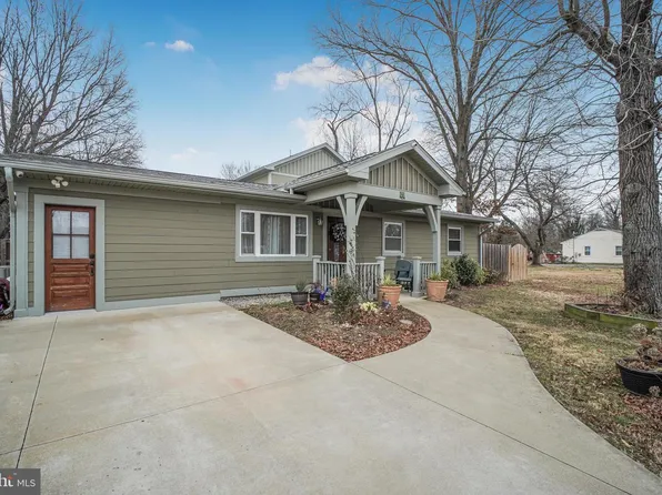 8227 Frye Rd, Alexandria, VA 22309