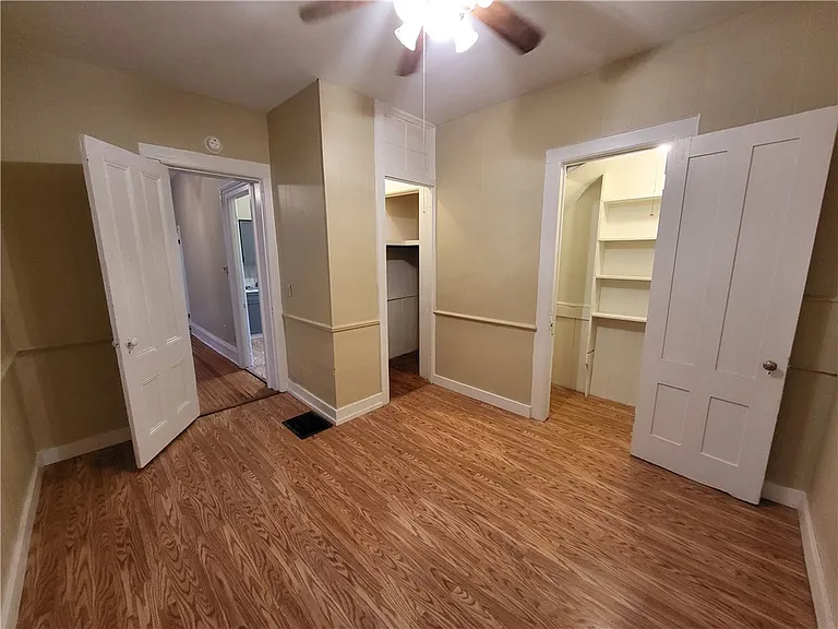 168 Gibbs St #2 — Photo 4