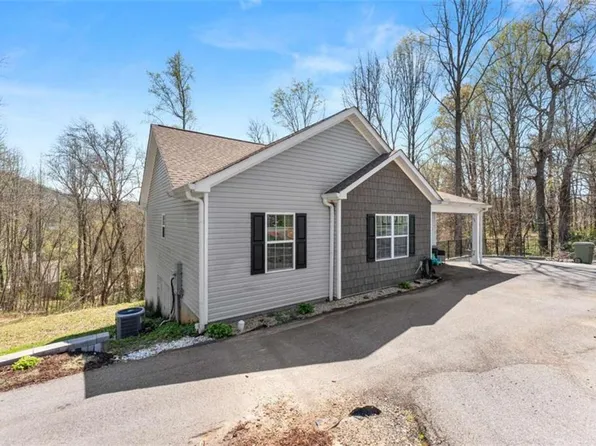 426 Old Clarksville Hwy, Cleveland, GA 30528