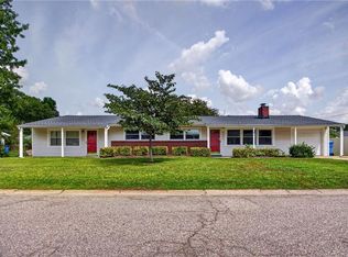 2624 Powell Cir, Chesapeake, VA 23323