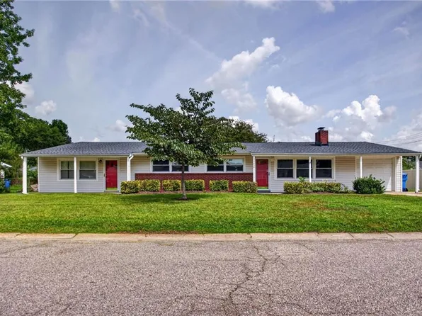 2624 Powell Cir, Chesapeake, VA 23323