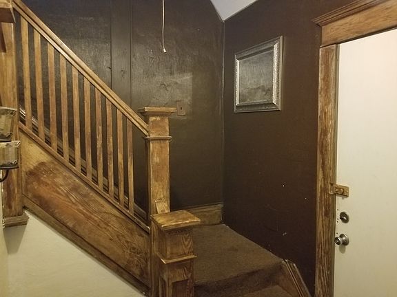 2nd image of 27 Geary St