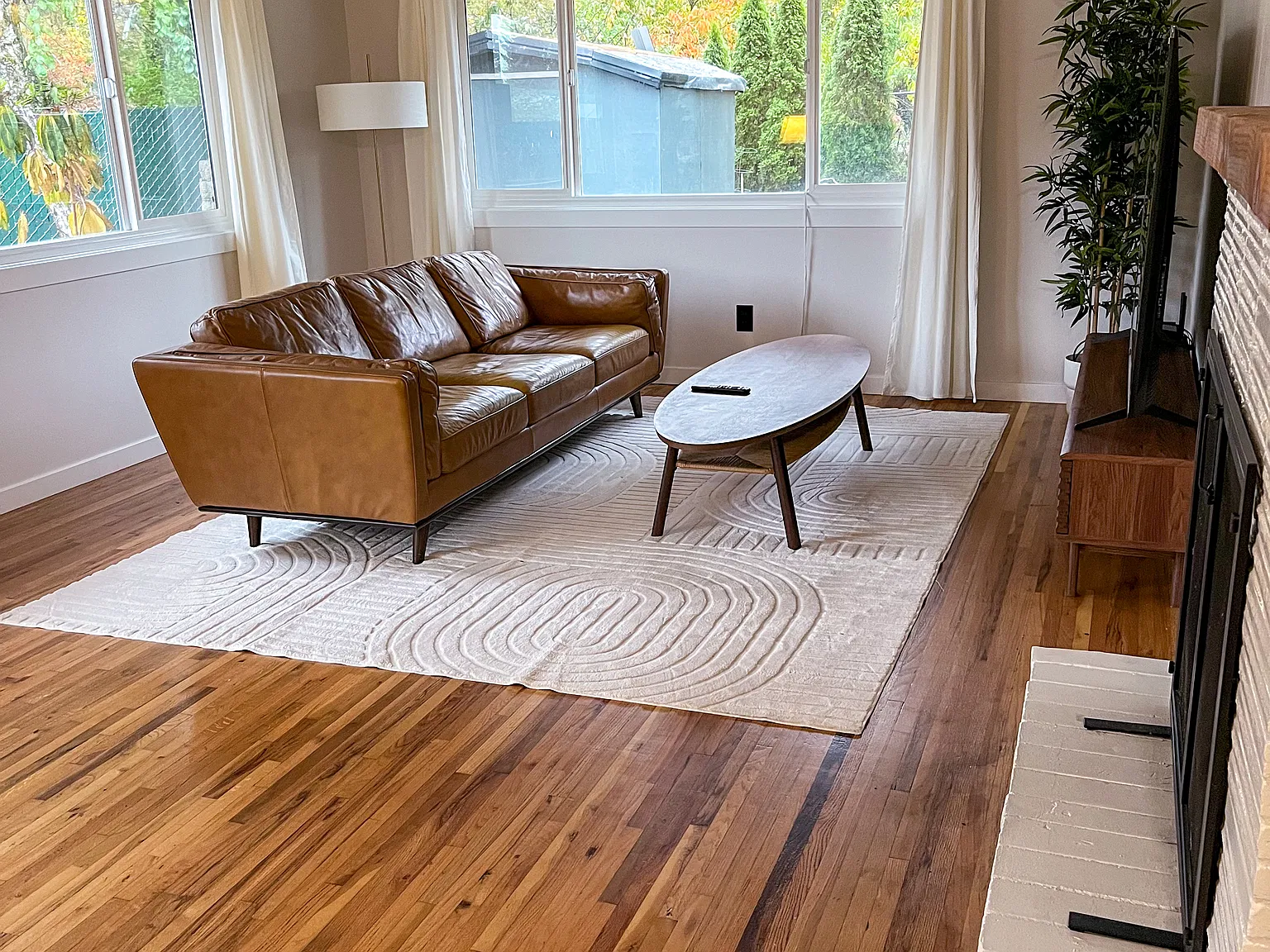 3 bed, 1134 sqft, $3,495 — Photo 2