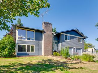 911 Sandy Bend Rd, Castle Rock, WA 98611