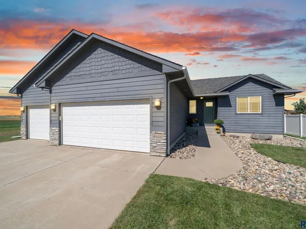 9020 W 22nd St, Sioux Falls, SD 57106