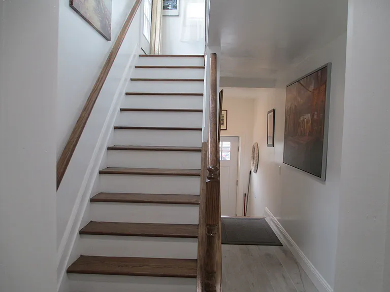 855 Pavonia Ave #1 — Photo 17