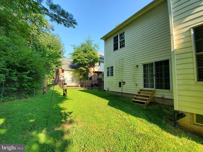 3301 Buckley St — Photo 9