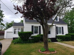 3014 Roosevelt Rd, Muskegon, MI 49441