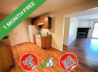 1360 Brook St APT L, Saint Charles, IL