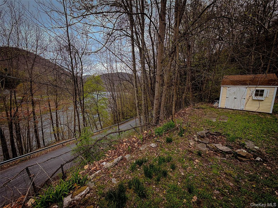 1st image of 322 Peas Eddy Road